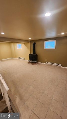 5801 WALNUT ST, Temple Hills, MD 20748