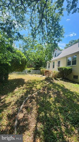 5801 WALNUT ST, Temple Hills, MD 20748