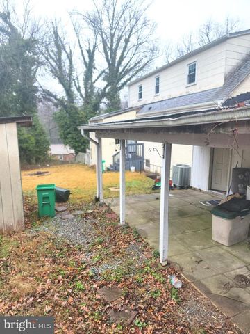 5801 WALNUT ST, Temple Hills, MD 20748