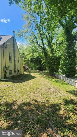 5801 WALNUT ST, Temple Hills, MD 20748