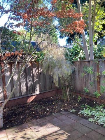 201 Ada Avenue 25, Mountain View, CA 94043