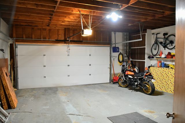 216 S 7th Avenue, Beech Grove, IN 46107