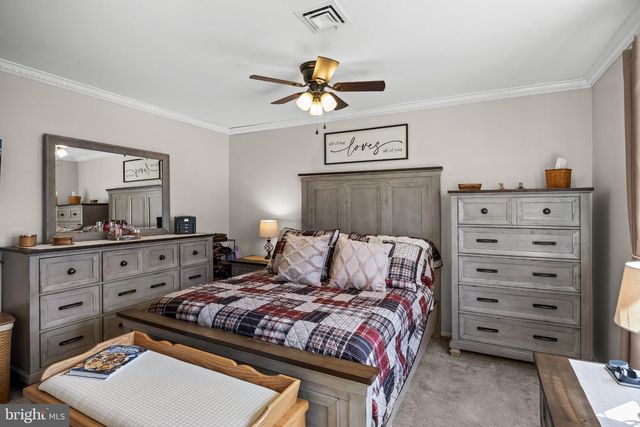 6 SHEFFIELD PL, Southampton, NJ 08088