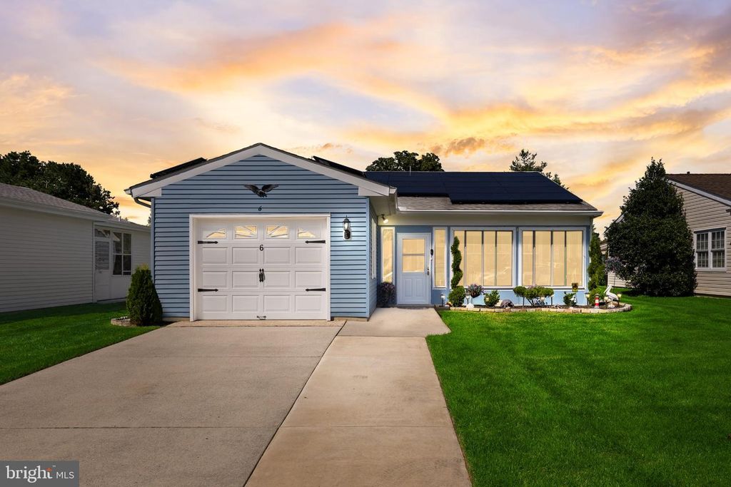 6 SHEFFIELD PL, Southampton, NJ 08088