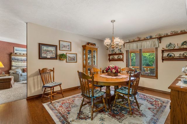 44 Glenbrook Court, Fisher, IL 61843