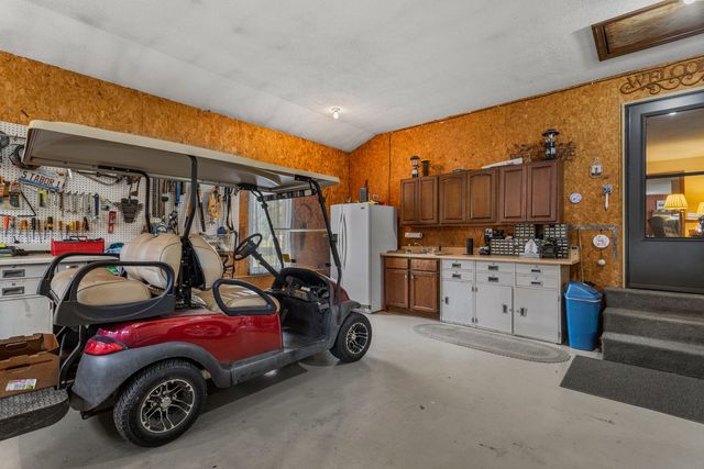 44 Glenbrook Court, Fisher, IL 61843