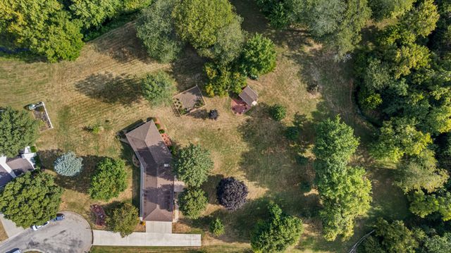 44 Glenbrook Court, Fisher, IL 61843