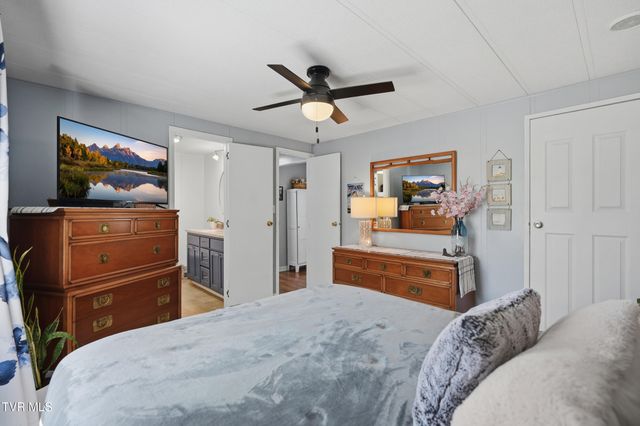 110 Northeast Little League Road, Coeburn, VA 24230