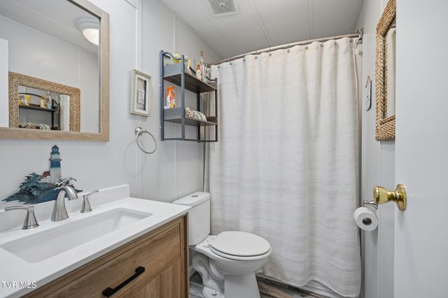 110 Northeast Little League Road, Coeburn, VA 24230