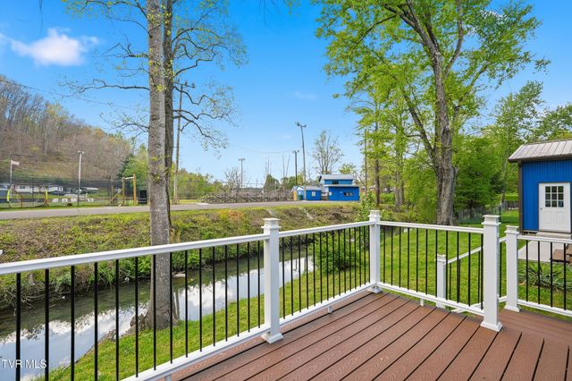 110 Northeast Little League Road, Coeburn, VA 24230