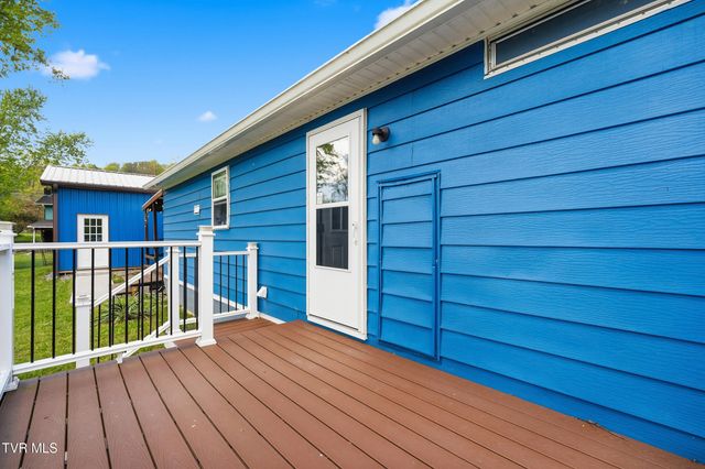 110 Northeast Little League Road, Coeburn, VA 24230