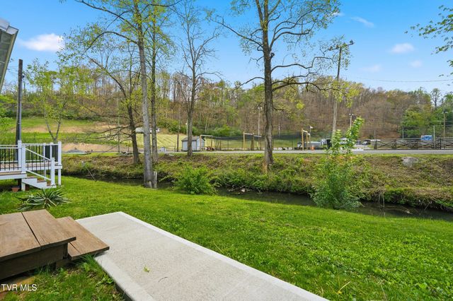 110 Northeast Little League Road, Coeburn, VA 24230