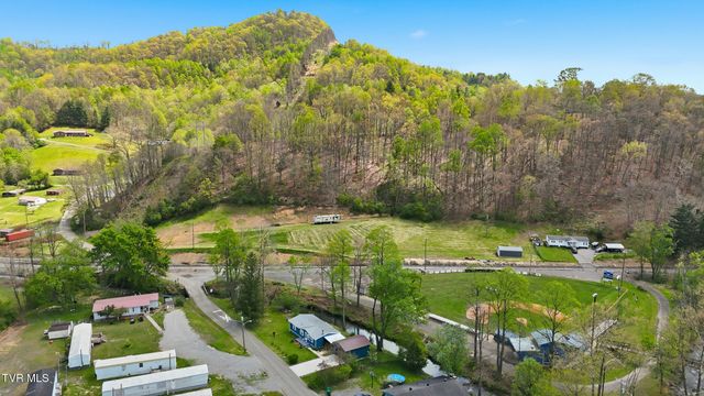 110 Northeast Little League Road, Coeburn, VA 24230