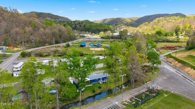 110 Northeast Little League Road, Coeburn, VA 24230