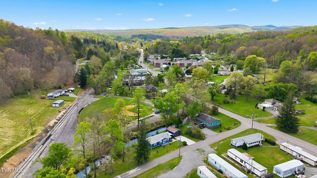 110 Northeast Little League Road, Coeburn, VA 24230