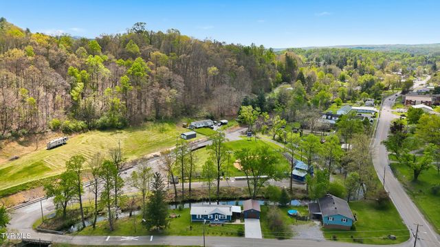 110 Northeast Little League Road, Coeburn, VA 24230