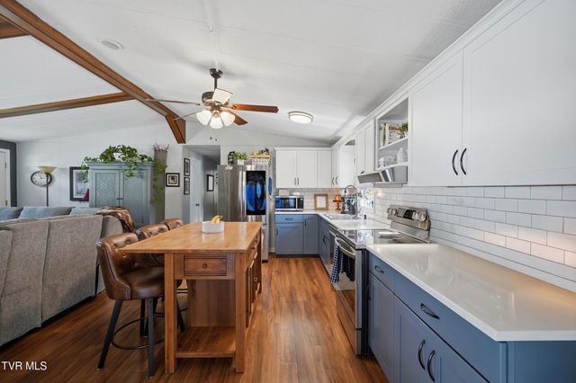 110 Northeast Little League Road, Coeburn, VA 24230