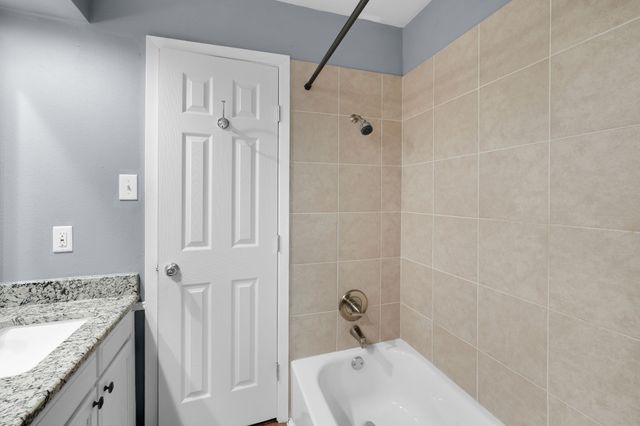 4203 Pleasant Hill Drive, Arlington, TX 76016