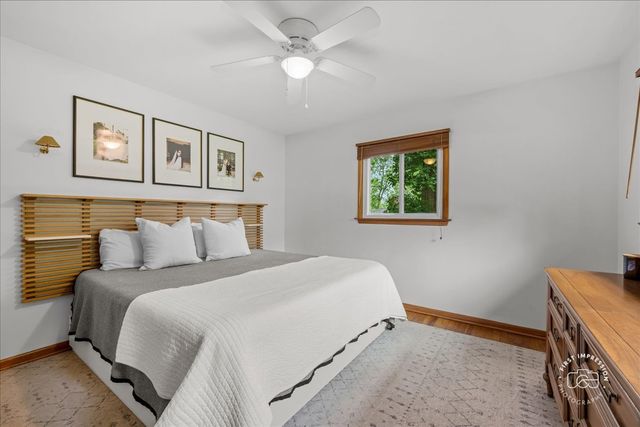 27W755 Robin Lane, West Chicago, IL 60185
