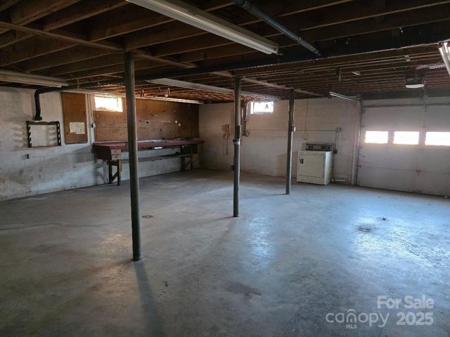 1375 E US Highway 19E Highway, Burnsville, NC 28714