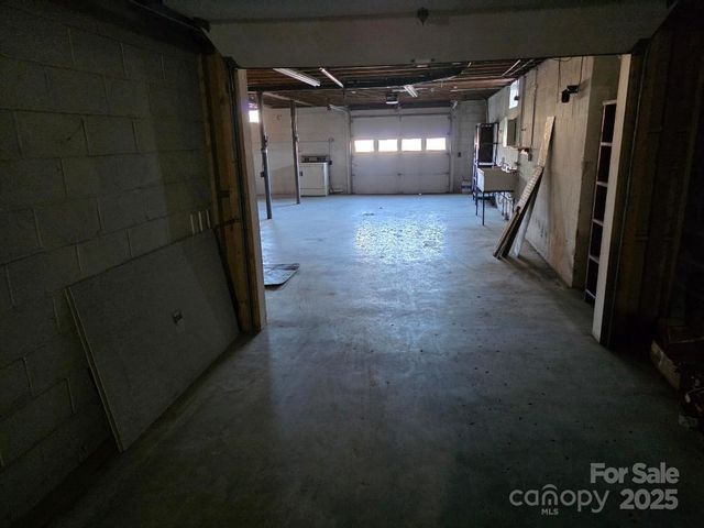 1375 E US Highway 19E Highway, Burnsville, NC 28714