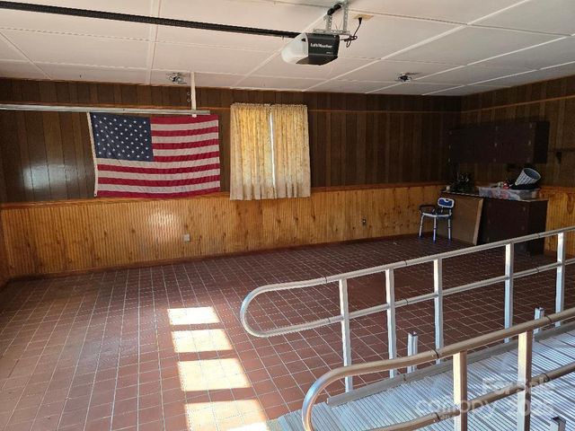 1375 E US Highway 19E Highway, Burnsville, NC 28714