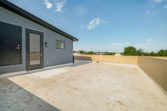 1311 Madrigal Parkway, Dallas, TX 75206