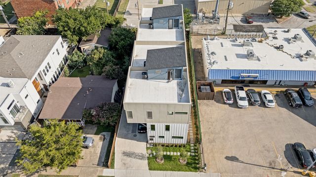 1311 Madrigal Parkway, Dallas, TX 75206