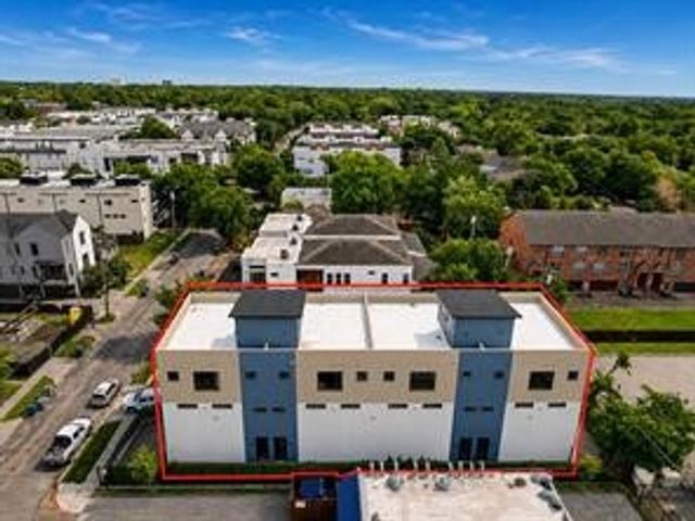 1311 Madrigal Parkway, Dallas, TX 75206