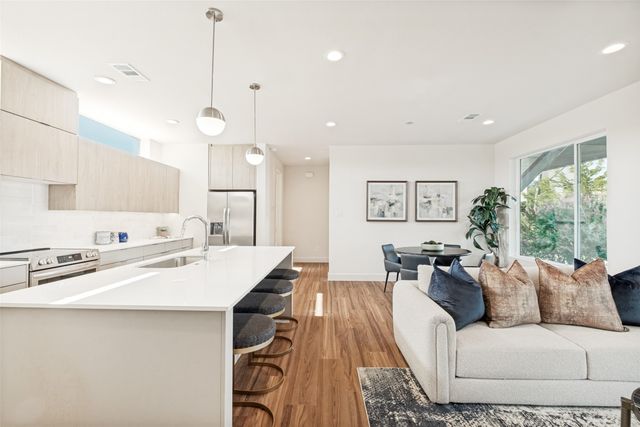 1311 Madrigal Parkway, Dallas, TX 75206