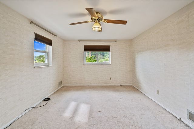 3931 Boulevard Dr, Squirrel Hill, PA 15217