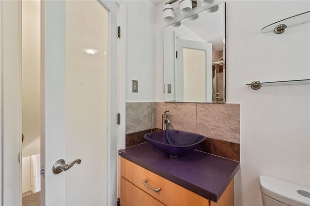 3931 Boulevard Dr, Squirrel Hill, PA 15217