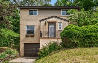 3931 Boulevard Dr, Squirrel Hill, PA 15217