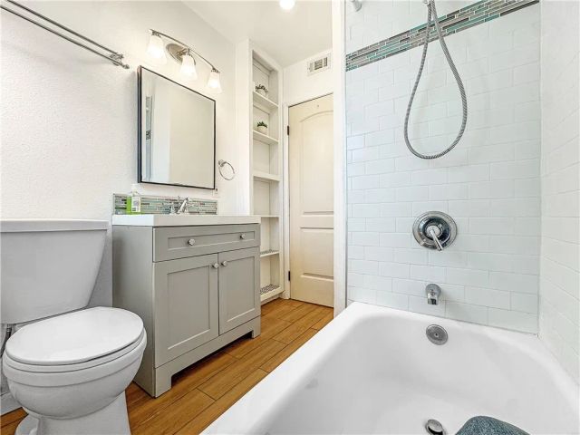 3610 KALSMAN Drive 2, Los Angeles, CA 90016