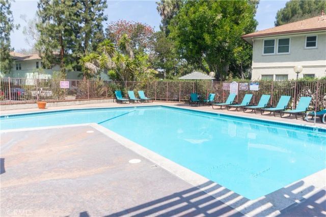 3610 KALSMAN Drive 2, Los Angeles, CA 90016