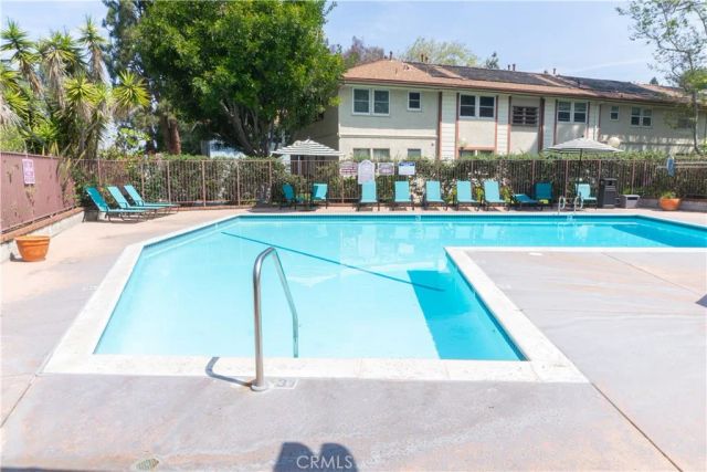 3610 KALSMAN Drive 2, Los Angeles, CA 90016