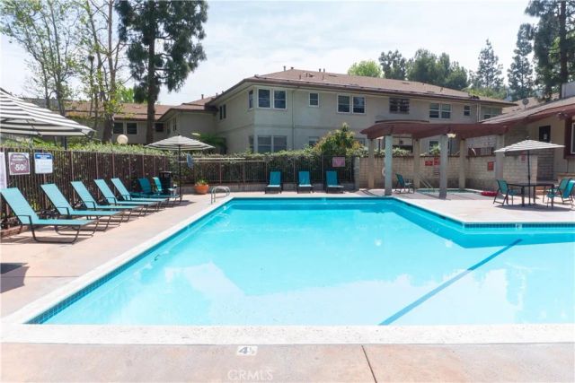 3610 KALSMAN Drive 2, Los Angeles, CA 90016