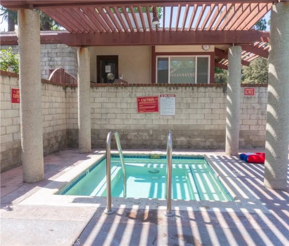 3610 KALSMAN Drive 2, Los Angeles, CA 90016