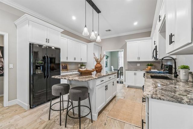515 Freedom Road, Edmond, OK 73025