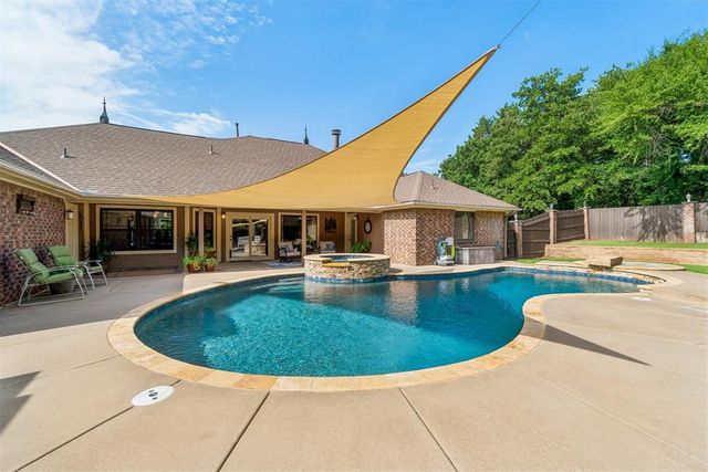 515 Freedom Road, Edmond, OK 73025