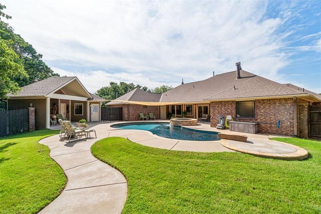 515 Freedom Road, Edmond, OK 73025