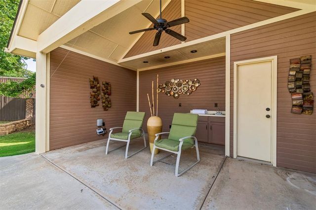 515 Freedom Road, Edmond, OK 73025