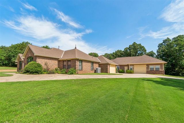 515 Freedom Road, Edmond, OK 73025