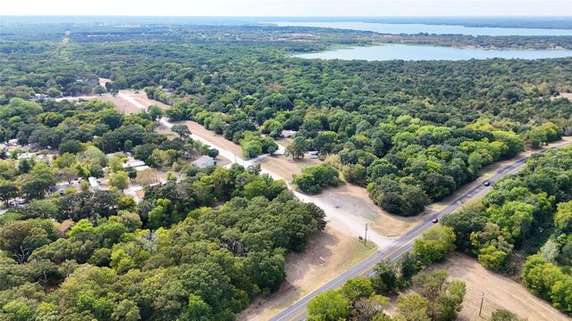 210 Vz County Road 3825, Wills Point, TX 75169