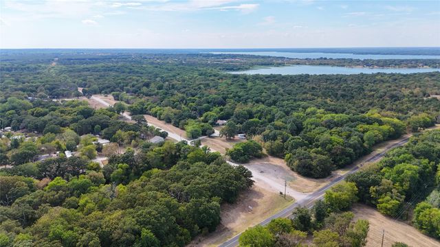 210 Vz County Road 3825, Wills Point, TX 75169