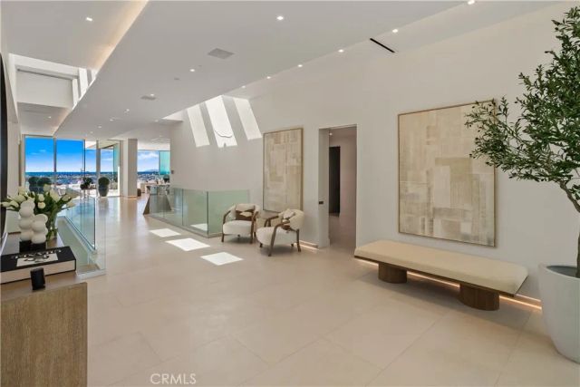 1119 Dolphin, Corona Del Mar, CA 92625