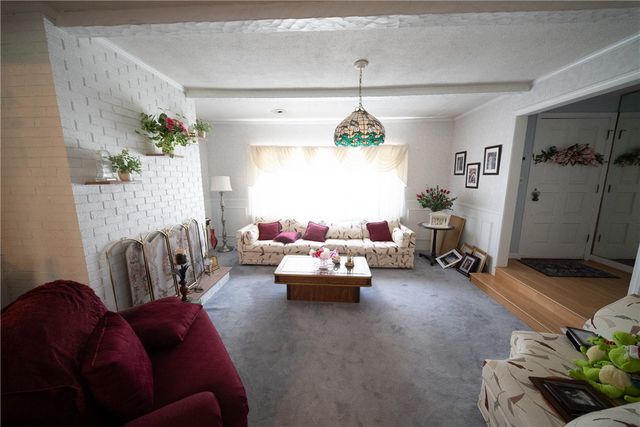 230 Oaklawn Avenue, Cranston, RI 02920