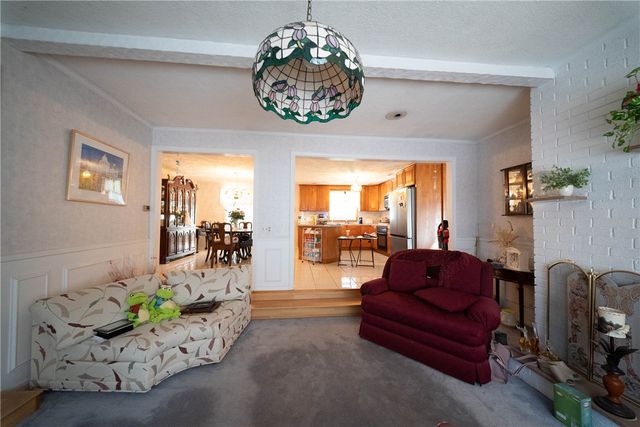 230 Oaklawn Avenue, Cranston, RI 02920