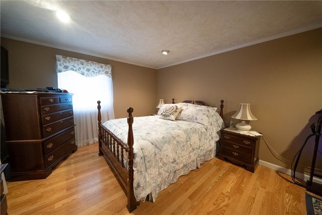 230 Oaklawn Avenue, Cranston, RI 02920