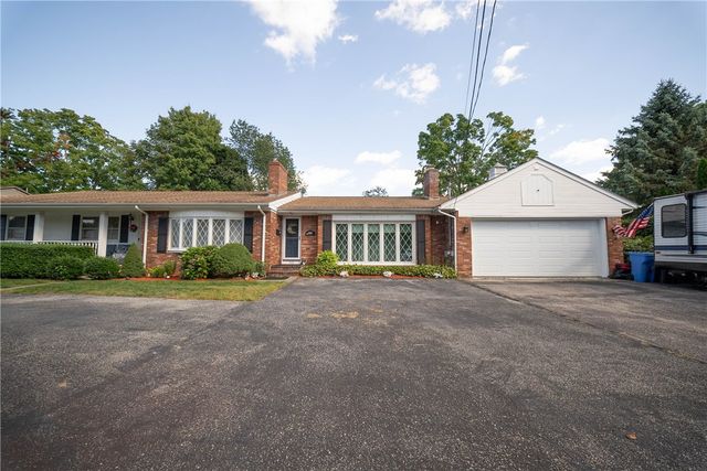 230 Oaklawn Avenue, Cranston, RI 02920